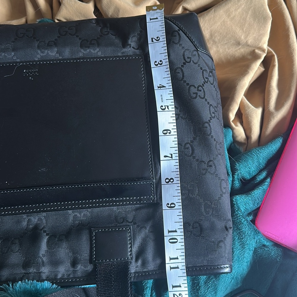 Gucci Black Canvas Tote Bag with Minimalist Design - Picture 14 of 15